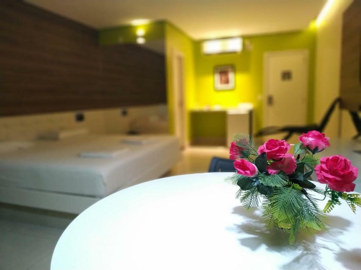 Vegas Motel 因佩拉特里斯 外观 照片